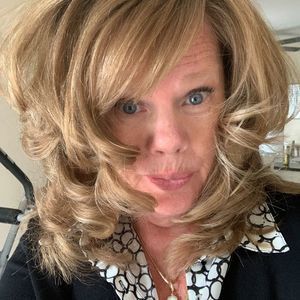 Meet your Posher, Toni